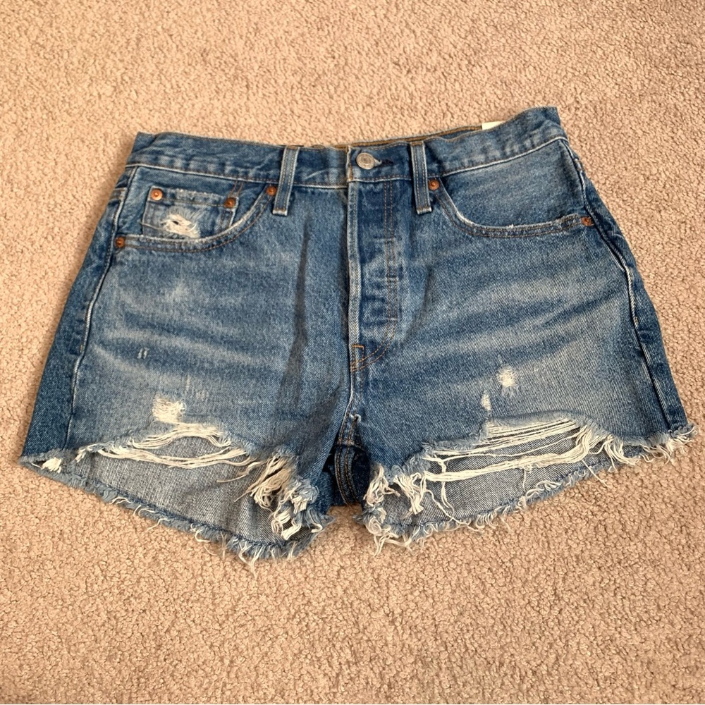 Levi’s 501 Distressed High Rise Button Fly 100% Cotton Jean Shorts Sz 28